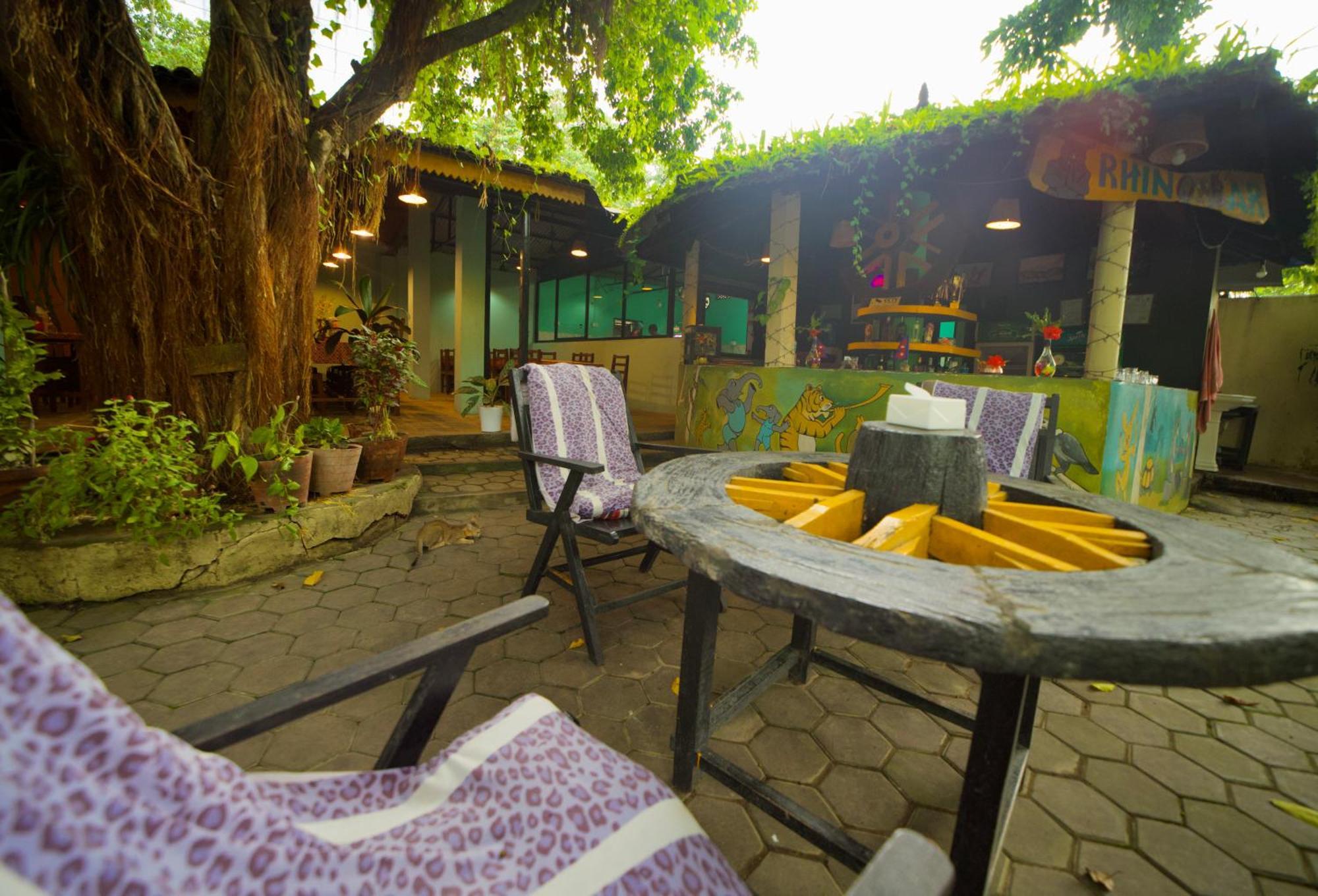 Chitwan Gaida Lodge - Animal Lovers & Birdwatchers Paradise Sauraha Exterior photo